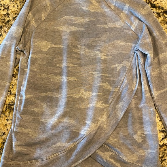Athleta XL(14) sweatshirt - Picture 2 of 3